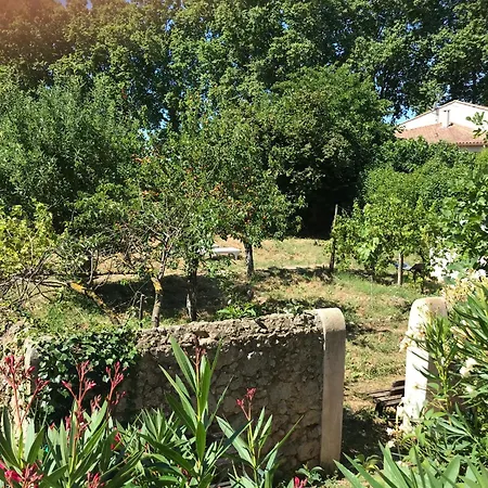 Le Jardin Secret בית הארחה